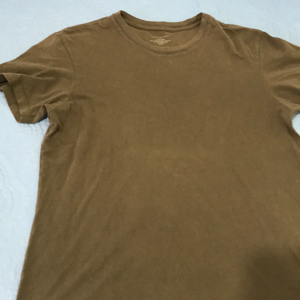 Tee